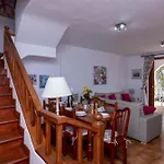 Parque Santiago Iii 235 - Four Bed Vila